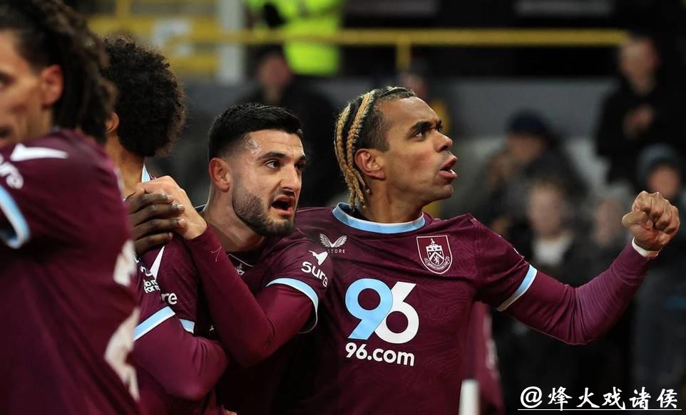 英超-舍什科双响海文乌龙 曼联2-2伯恩利