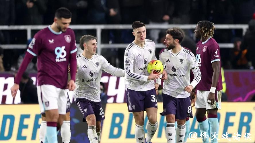 英超-舍什科双响海文乌龙 曼联2-2伯恩利