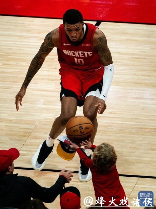 火箭大胜送鹈鹕8连败 灰熊轰155分送猛龙8连败 火箭大胜送鹈鹕8连败 灰熊轰155分送猛龙8连败