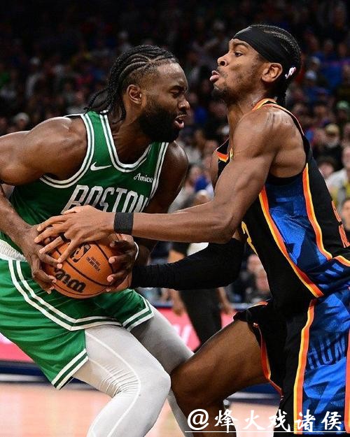 雷霆力克卫冕冠军豪取15连胜 鹈鹕轻取奇才